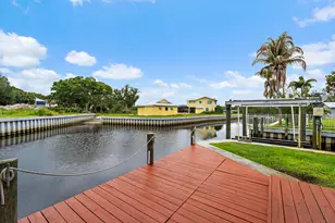 715 SW Rustic Cir, Stuart, FL 34997 - Photo 12