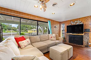 715 SW Rustic Cir, Stuart, FL 34997 - Photo 6