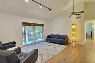 3017 N Oakland Forest Dr, Oakland Park, FL 33309 - Photo 6
