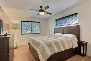 3017 N Oakland Forest Dr, Oakland Park, FL 33309 - Photo 4