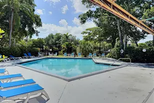 3017 N Oakland Forest Dr, Oakland Park, FL 33309 - Photo 24