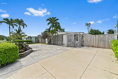 3892 Nowata Road, Lake Worth, FL 33462 - Photo 2