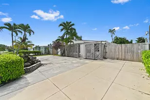 3892 Nowata Rd, Lake Worth, FL 33462 - Photo 2