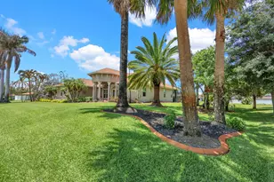 2043 SE Bisbee St, Port Saint Lucie, FL 34952 - Photo 4