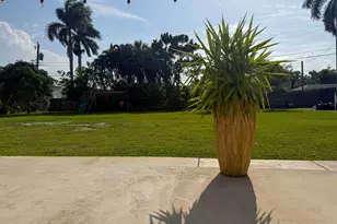 80 Cleveland Rd, Lake Worth, FL 33467 - Photo 10
