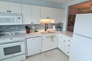 1225 Carlton Ct, Fort Pierce, FL 34949 - Photo 12