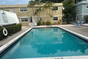 320 SE 10th St, Pompano Beach, FL 33060 - Photo 16
