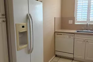 320 SE 10th St, Pompano Beach, FL 33060 - Photo 6