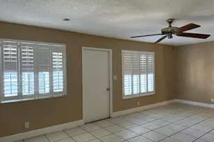 320 SE 10th St, Pompano Beach, FL 33060 - Photo 4