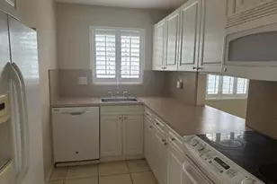 320 SE 10th St, Pompano Beach, FL 33060 - Photo 6