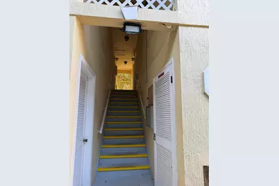 320 SE 10th Street #C, Pompano Beach, FL 33060 - Photo 1