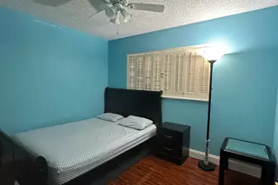 102 Pleasant Hill Ln, Tamarac, FL 33319 - Photo 6