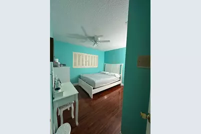 102 Pleasant Hill Lane, Tamarac, FL 33319 - Photo 6