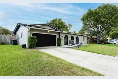4080 Lake Drive, Coconut Creek, FL 33066 - Photo 18