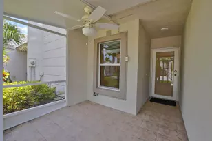 9095 Flynn Cir, Boca Raton, FL 33496 - Photo 4