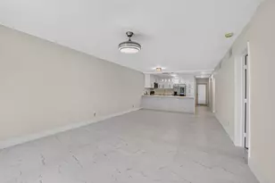 9095 Flynn Cir, Boca Raton, FL 33496 - Photo 16
