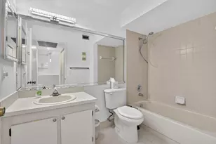 9095 Flynn Cir, Boca Raton, FL 33496 - Photo 32