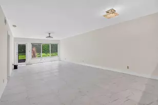 9095 Flynn Cir, Boca Raton, FL 33496 - Photo 10
