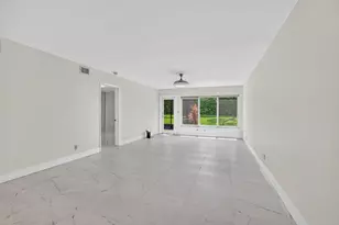 9095 Flynn Cir, Boca Raton, FL 33496 - Photo 12