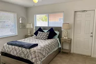 1528 NE 32nd St, Oakland Park, FL 33334 - Photo 8