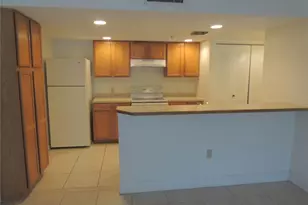 9905 Westwood Dr, Tamarac, FL 33321 - Photo 10