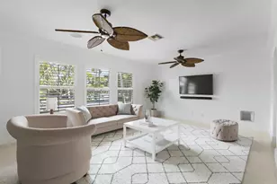 19931 Jasmine Dr, Jupiter, FL 33469 - Photo 2