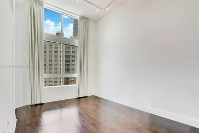 1900 N Bayshore Drive #912, Miami, FL 33132 - Photo 8