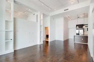 1900 N Bayshore Dr, Miami, FL 33132 - Photo 2