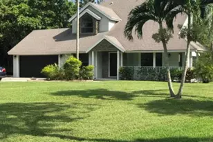 11852 61st St N, The Acreage, FL 33412 - Photo 10