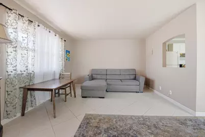47 Saxony A, Delray Beach, FL 33446 - Photo 10