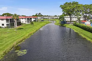 47 Saxony A, Delray Beach, FL 33446 - Photo 28