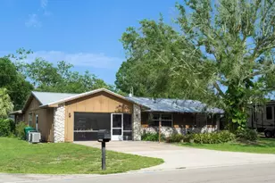 1864 SW 24th Ave, Okeechobee, FL 34974 - Photo 2