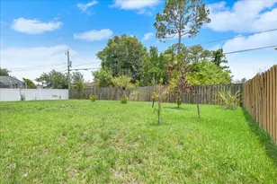 1250 SW Patricia Ave, Port Saint Lucie, FL 34953 - Photo 38