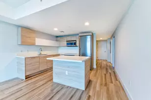 16385 Biscayne Blvd, North Miami Beach, FL 33160 - Photo 8