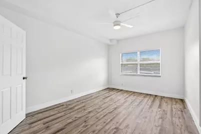 2555 NE 11th Street #104, Fort Lauderdale, FL 33304 - Photo 8