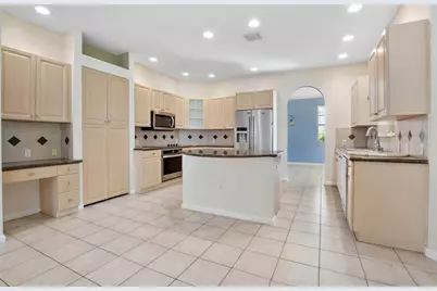 6370 Stonehurst, Lake Worth, FL 33467 - Photo 12