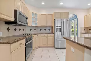 6370 Stonehurst Cir, Lake Worth, FL 33467 - Photo 14