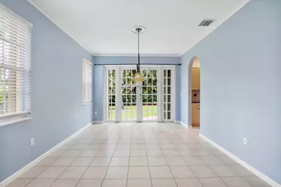 6370 Stonehurst Circle, Lake Worth, FL 33467 - Photo 10