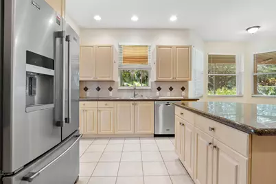 6370 Stonehurst Circle, Lake Worth, FL 33467 - Photo 18