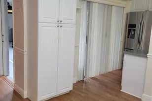 903 SE Camelot Gardens Blvd SE, Port Saint Lucie, FL 34952 - Photo 16