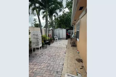 966 Sumter Road E, West Palm Beach, FL 33415 - Photo 22
