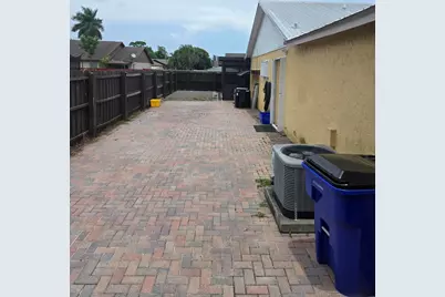 1402 Denlow Lane, Royal Palm Beach, FL 33411 - Photo 2