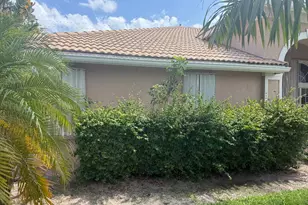 4862 Cypress Dr S, Boynton Beach, FL 33436 - Photo 4