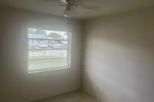 2410 SW 44th Ave, Fort Lauderdale, FL 33317 - Photo 12