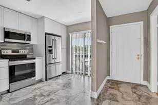 301 Club Cir, Boca Raton, FL 33487 - Photo 6