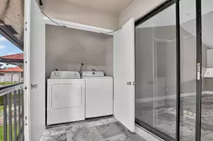 301 Club Cir, Boca Raton, FL 33487 - Photo 30