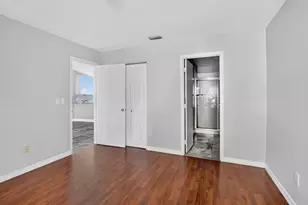 301 Club Cir, Boca Raton, FL 33487 - Photo 18