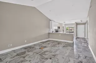 301 Club Cir, Boca Raton, FL 33487 - Photo 14