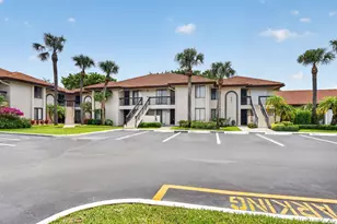 301 Club Cir, Boca Raton, FL 33487 - Photo 2