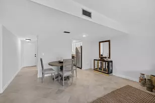 18081 SE Country Club Dr, Jupiter, FL 33469 - Photo 4
